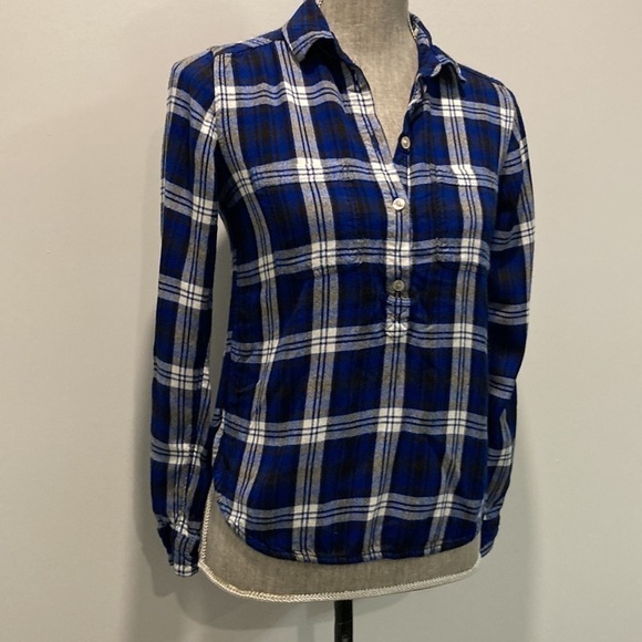 AMERICAN Eagle Blue Plaid Boyfriend Fit Button Down Shirt - Picture 5 of 15